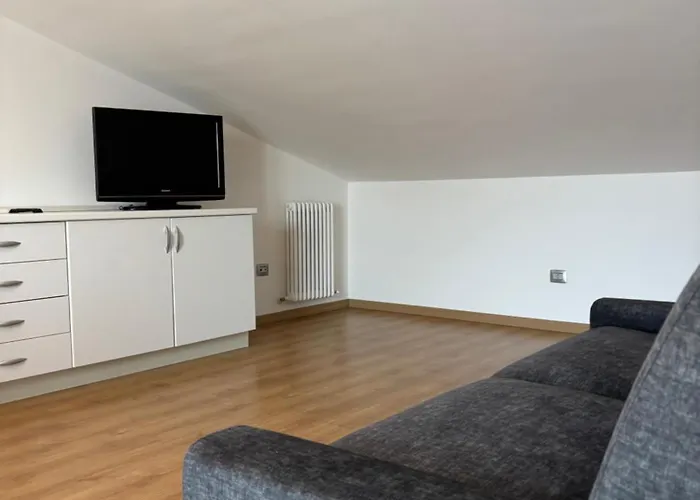 Residenze Planet - Mansarda Terzo Piano - Premium ジュリアノーヴァ